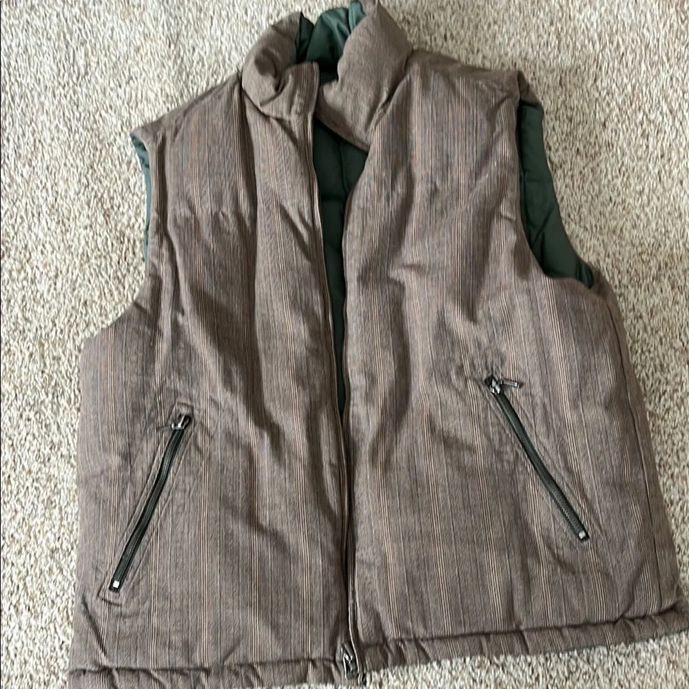 Eddie Bauer reversible Green/Brown Puffer Vest - men’s L Excellent condition - Picture 5 of 8